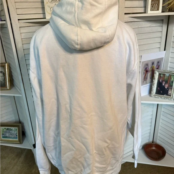 Taylor Swift White Speak Now TV Fighting Dragons with You Hoodie SZ XL - Picture 2 of 4